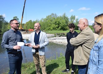 FOTO Gradi se novi most u Čičkoj Poljani! Mještani jedva čekaju: "Put do grada bit će kraći za 2 kilometra"