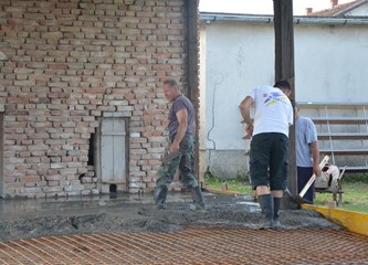 FOTO: Radovi na budućem sportskom centru u Bukevju