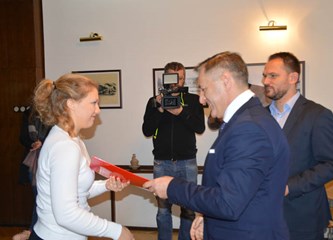 Učenici i studenti primili stipendije Grada Velike Gorice