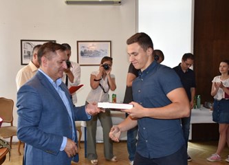 Nagrađeni najbolji gorički učenici