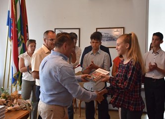 Nagrađeni najbolji gorički učenici