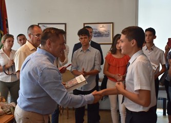 Nagrađeni najbolji gorički učenici