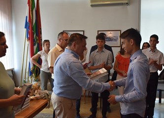 Nagrađeni najbolji gorički učenici