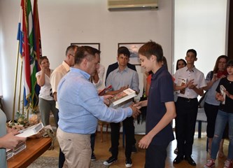 Nagrađeni najbolji gorički učenici