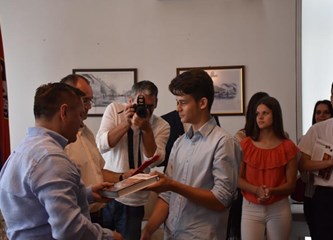 Nagrađeni najbolji gorički učenici