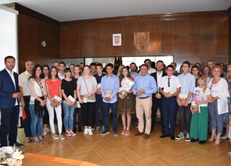 Nagrađeni najbolji gorički učenici