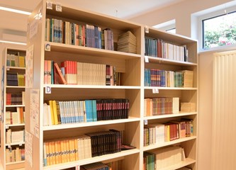 Glazbenim i plesnim programom najstarija osnovna škola proslavila otvorenje nove knjižnice