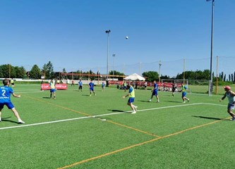 Udarnik ugostio Županijsko finale Coca- Cola Cupa: 'Getriba' i 'Auto Kuček' putuju u Split