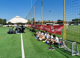 Udarnik ugostio Županijsko finale Coca- Cola Cupa: 'Getriba' i 'Auto Kuček' putuju u Split