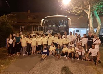 Folkloraši iz Donje Lomnice i Velike Mlake izvedbom 'žetve' oduševili publiku na festivalu u Albaniji