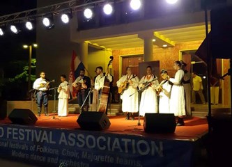 Folkloraši iz Donje Lomnice i Velike Mlake izvedbom 'žetve' oduševili publiku na festivalu u Albaniji