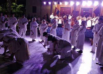 Folkloraši iz Donje Lomnice i Velike Mlake izvedbom 'žetve' oduševili publiku na festivalu u Albaniji