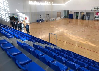Gradska sportska dvorana dobila nove tribine, stigla i nova rasvjeta!