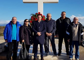 FOTO Pijetet za Vukovar i Škabrnju
