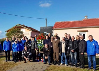 FOTO Pijetet za Vukovar i Škabrnju