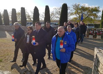 FOTO Pijetet za Vukovar i Škabrnju