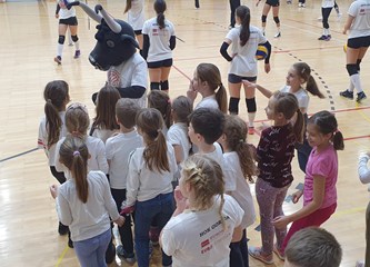 HOK Gorica proslavio šesti rođendan: Uz poklone za Sv. Nikolu članovi zaigrali protiv roditelja!