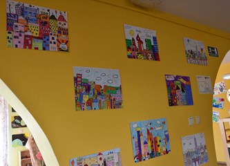 FOTO Traje Dječji tjedan: Pogledajte izložbu radova nastalih na ljetnim radionicama Centra za djecu, mlade i obitelj