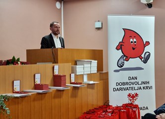 [FOTO] Velika transfuzija ljubavi: Gradonačelnik uručio priznanja darivateljima krvi
