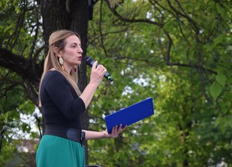 FOTO/VIDEO Jurjevski krijes u srcu Velike Gorice najavio pravi početak proljeća, građani uživali u programu i koncertu Gazdi