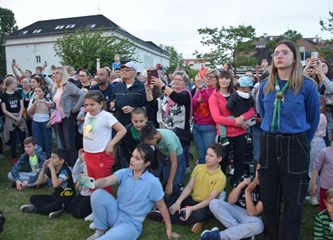 FOTO/VIDEO Jurjevski krijes u srcu Velike Gorice najavio pravi početak proljeća, građani uživali u programu i koncertu Gazdi