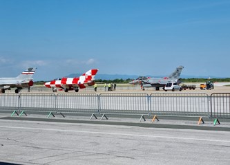 AIRVG2024 oduševio brojne posjetitelje: U redu se čekalo za ulazak u MIG, Krila Oluje dobili gromoglasni pljesak nakon akrobatskog preleta