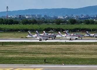 AIRVG2024 oduševio brojne posjetitelje: U redu se čekalo za ulazak u MIG, Krila Oluje dobili gromoglasni pljesak nakon akrobatskog preleta