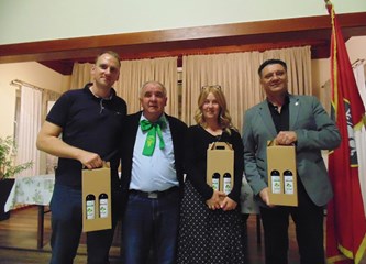 Vinar i vinogradari okupljeni u Udrugu “Grozd” održali redovnu skupštinu: Primarna edukacija članova i promocija naših vina