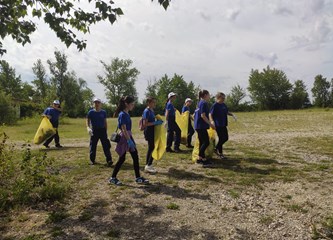 Vrijedni volonteri okupljeni u Udruge iz Novog Čiča očistili okoliš oko jezera