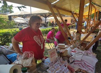 FOTO: Petek na Gorice uz domaće delicije i humanitarne akcije