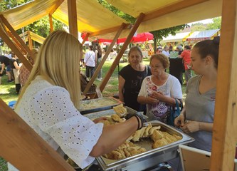 FOTO: Petek na Gorice uz domaće delicije i humanitarne akcije