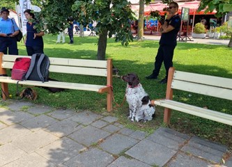 FOTO: Ravnateljstvo civilne zaštite upoznalo građane sa svojim radom, simulator potresa i moderne tehnologije privukle naše najmlađe