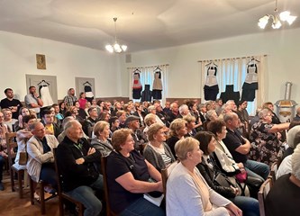 Vrhunac Vidovih dana u Mraclinu obilježilo predstavljanje djela „Čardaci – mraclinska povijest i nasljeđe”! Oduševio i novi jedinstveni suvenir