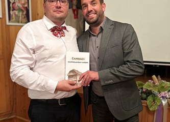 Vrhunac Vidovih dana u Mraclinu obilježilo predstavljanje djela „Čardaci – mraclinska povijest i nasljeđe”! Oduševio i novi jedinstveni suvenir