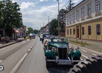FOTO Oldtimerima kroz "naše brege": Zaljubljenici u stara vozila na mini turneji upoznali ljepote zavičaja
