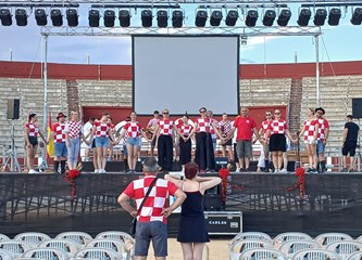 FOTO Plesovi Turopolja na ulicama Ciudad Reala: Buševčani predstavili bogatstvo naše baštine na festivalu u Španjolskoj