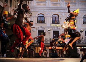 FOTO Plesovi Turopolja na ulicama Ciudad Reala: Buševčani predstavili bogatstvo naše baštine na festivalu u Španjolskoj
