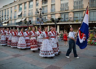 FOTO Plesovi Turopolja na ulicama Ciudad Reala: Buševčani predstavili bogatstvo naše baštine na festivalu u Španjolskoj