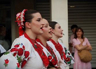 FOTO Plesovi Turopolja na ulicama Ciudad Reala: Buševčani predstavili bogatstvo naše baštine na festivalu u Španjolskoj