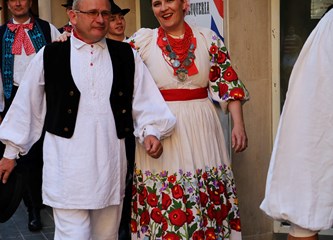 FOTO Plesovi Turopolja na ulicama Ciudad Reala: Buševčani predstavili bogatstvo naše baštine na festivalu u Španjolskoj