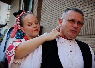 FOTO Plesovi Turopolja na ulicama Ciudad Reala: Buševčani predstavili bogatstvo naše baštine na festivalu u Španjolskoj