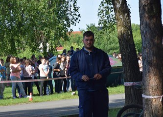 Vatrogasna vježba: Spašavali ljude iz požara u školi