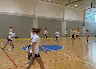 Udarnice se nakon sjajne partije u Karlovcu u subotu vraćaju pred domaće navijače, Luna Gojak u Poreču marljivo trenira s hrvatskim reprezentativkama