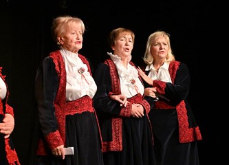 FOTO Pjesmom kroz zlatno doba života: VIS Danice proslavile punoljetnost!