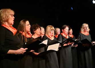 FOTO Pjesmom kroz zlatno doba života: VIS Danice proslavile punoljetnost!
