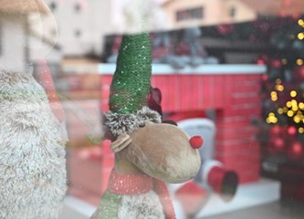 Ugođaj Božića u frizerskom studiju K – Hair: "Imamo predivne klijente i svim srcem radimo posao kojeg volimo"