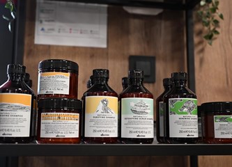 Ugođaj Božića u frizerskom studiju K – Hair: "Imamo predivne klijente i svim srcem radimo posao kojeg volimo"