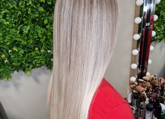 Ugođaj Božića u frizerskom studiju K – Hair: "Imamo predivne klijente i svim srcem radimo posao kojeg volimo"