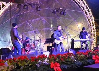 FOTO/VIDEO Najslađi je Advent u Gorici i službeno je otvoren!