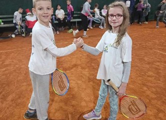 Turnir Sveti Nikola spojio tenis i advent: Glavna ideja je bila spojiti djecu iz različitih klubova kako bi proširila svoja prijateljstva